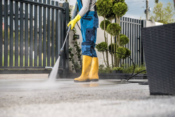 Best Commercial Building Pressure Washing  in Como, WI